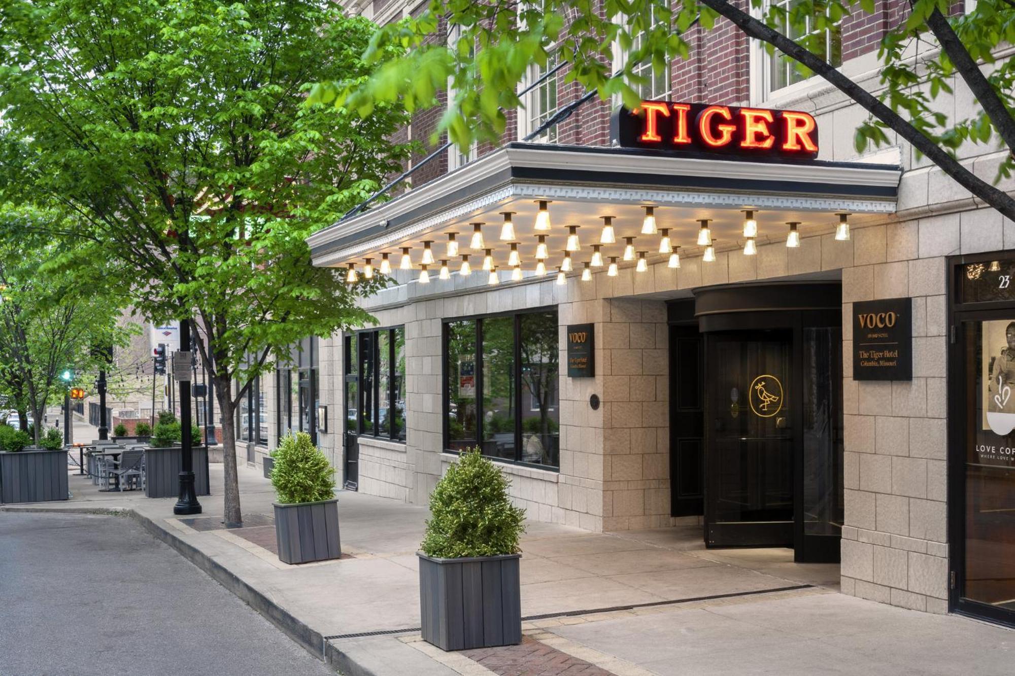 Voco The Tiger Hotel, Columbia, Mo By Ihg Extérieur photo