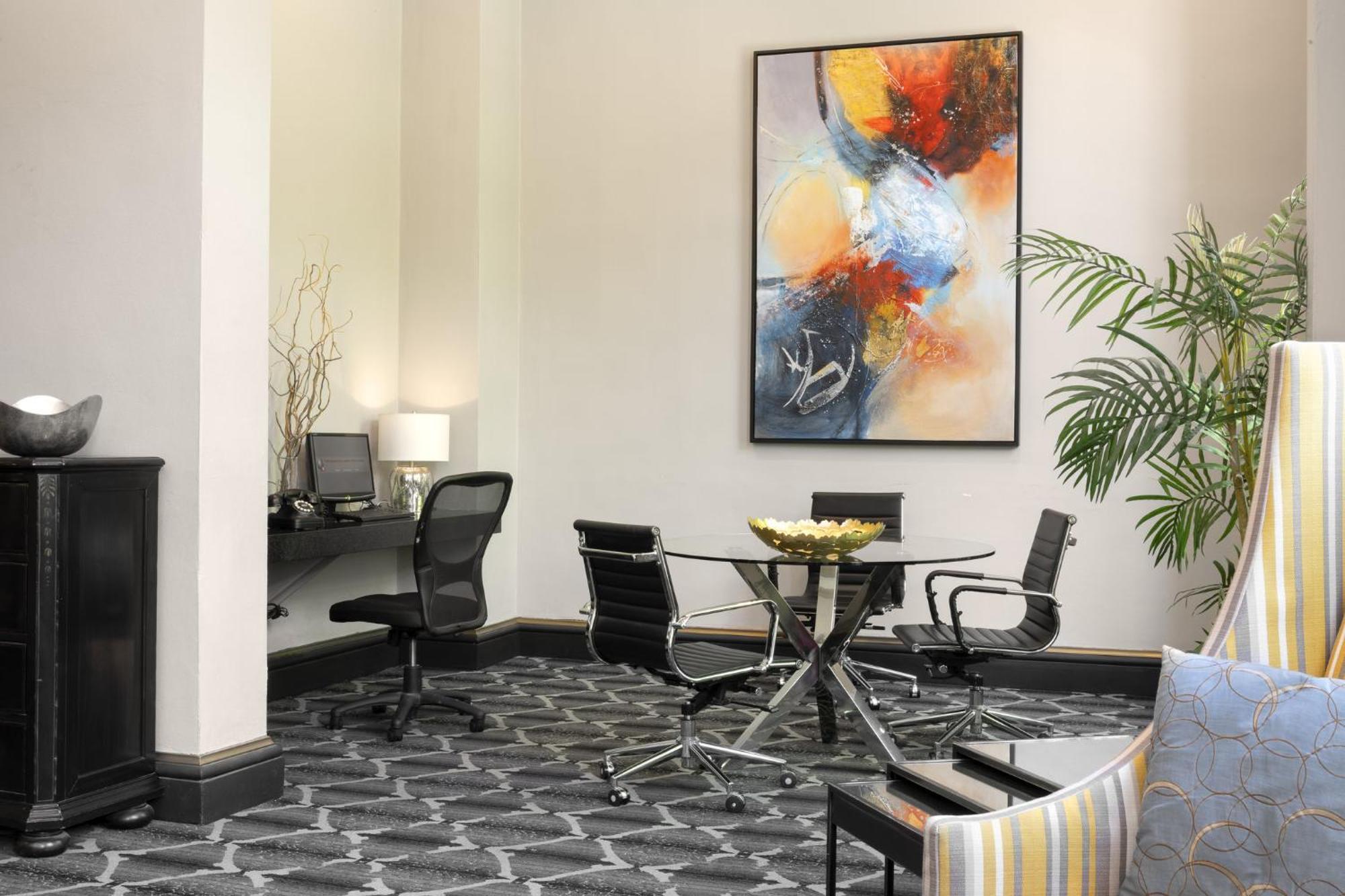 Voco The Tiger Hotel, Columbia, Mo By Ihg Extérieur photo